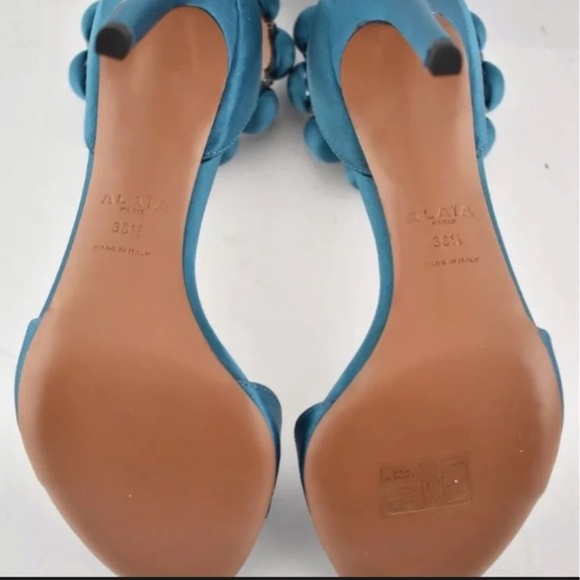 Alaia Paris Bombe Pom Pom Sandals - Picture 7 of 15